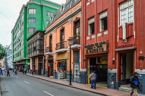 NOSSA CASA É A RUA